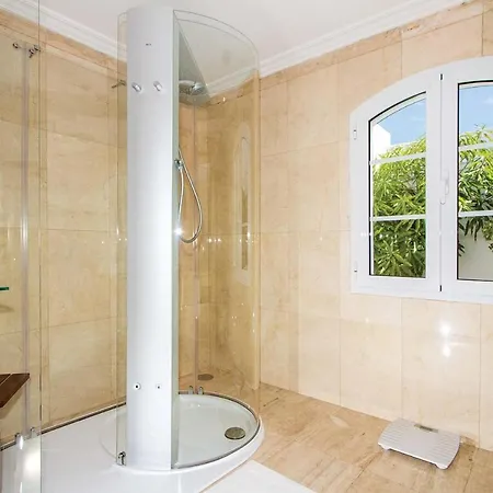 Puerto Del Carmen Sleeps 5 Air Con Wifi *