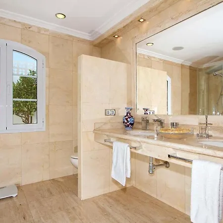 Willa Puerto Del Carmen Sleeps 5 Air Con Wifi